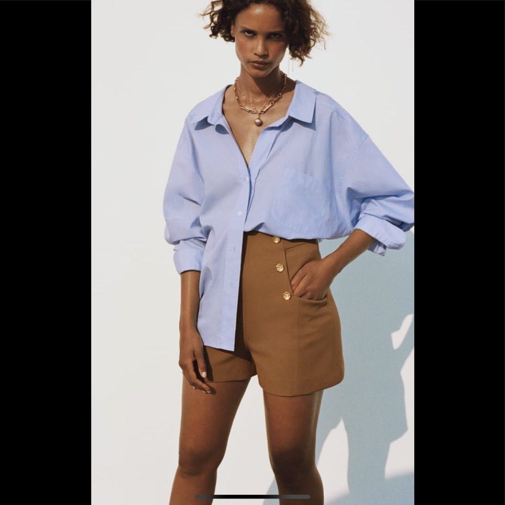 Zara shorts with buttons